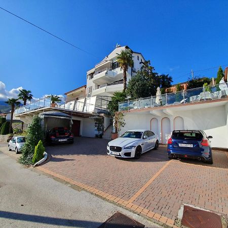 Villa Roses Apartments & Wellness Icici Exterior photo